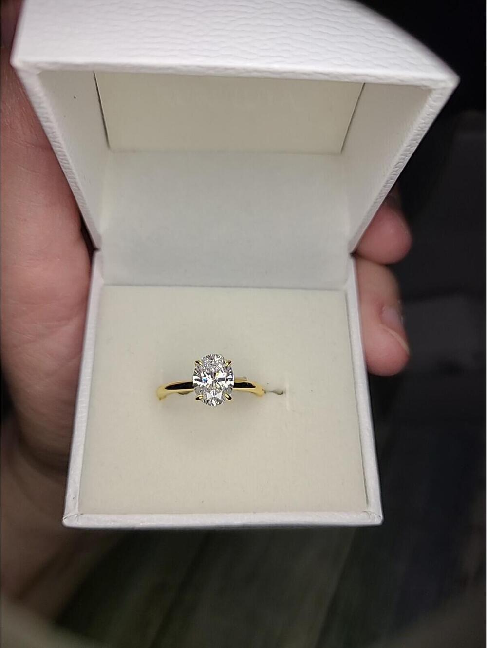 Size 7 925 AAAAA Grade Cubic Zirconia Stone Ring Yellow Gold Plated/Clean Cloth